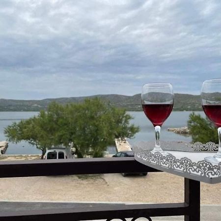 Apartman Luka Jadrtovac Kültér fotó