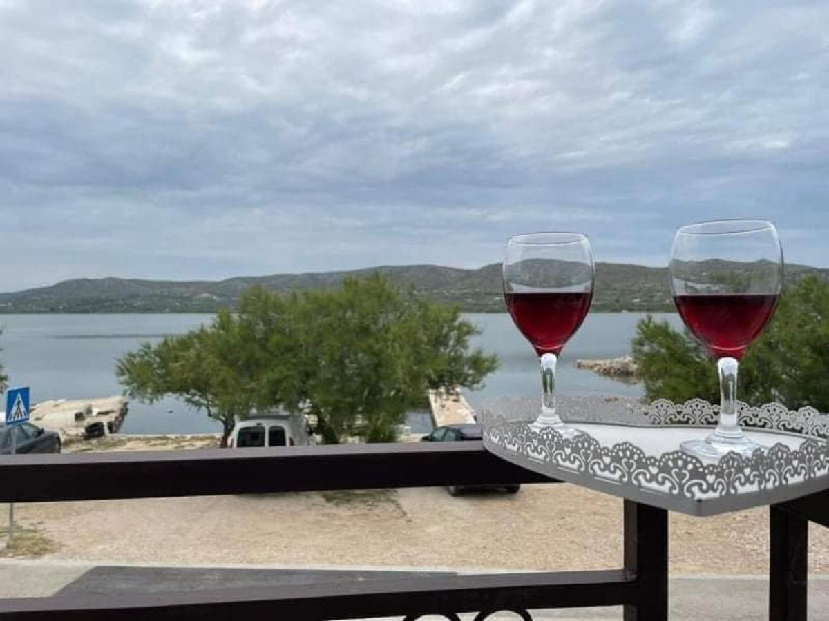 Apartman Luka Jadrtovac Kültér fotó