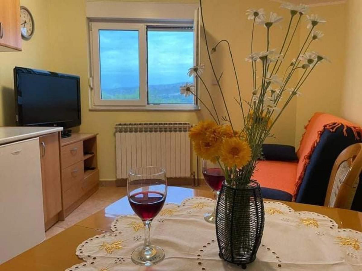 Apartman Luka Jadrtovac Kültér fotó