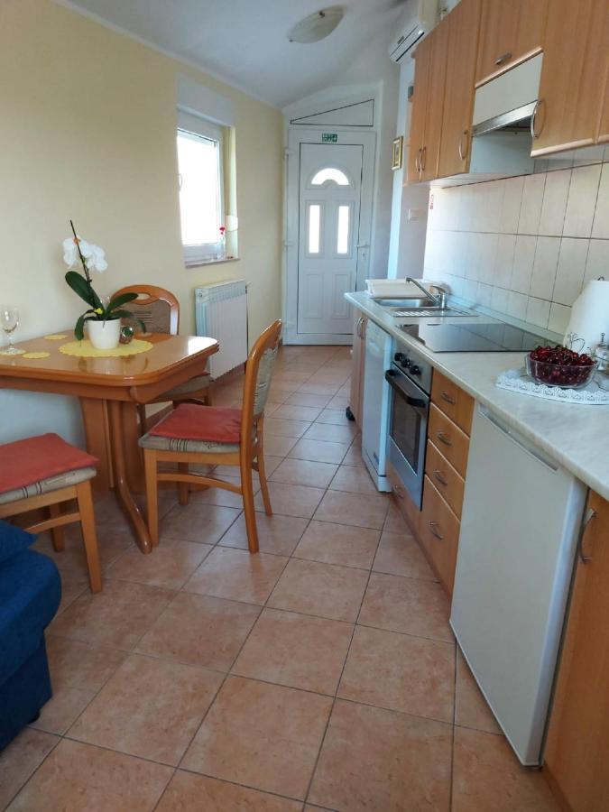 Apartman Luka Jadrtovac Kültér fotó